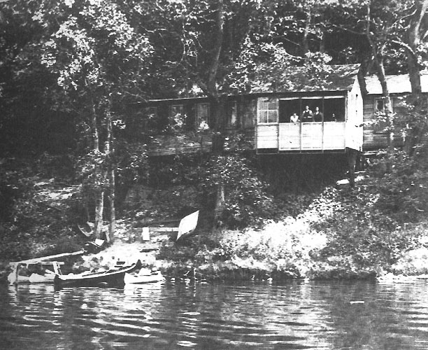 Steinmetz´s camp on the Mohawk River to which he withdrew to think through many technical and scientifical problems, in: Thomas P. Hughes, American Genesis, New York, 1989, S. 165