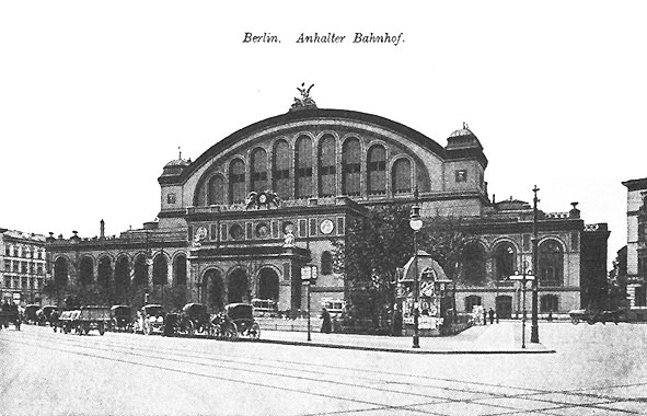 Bogenlampe am Anhalter Bahnhof