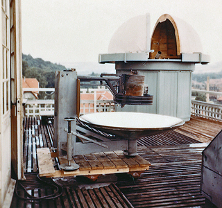 Ehemalige Sternwarte auf dem Heinrich Beck Institut um 1960